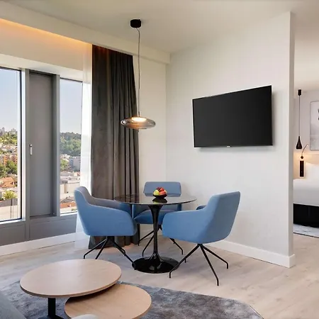 Готель Radisson Blu Hotel,