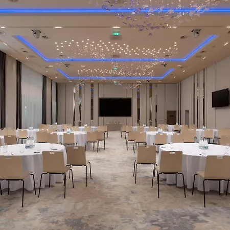 Radisson Blu Hotel, Готель 5*