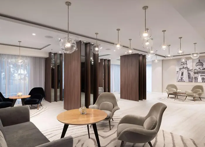 Radisson Blu Hotel, מלון 5*